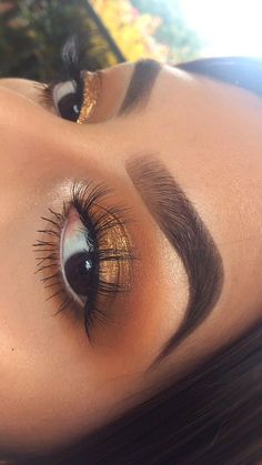 if pinned please give credit Follow me @Diffilyangel for more!❤ Trucco Glam, Golden Eyeshadow, Makeup Tip, Gold Eyeshadow, Glam Makeup Look, Makeup For Teens