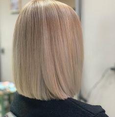 Different Types Of Haircuts, Types Of Haircuts, Fresh Haircuts, Popular Haircuts For Women, Modern Bob Haircut, Short Layered Bob Haircuts, Haircut 2022, Hairstyle Ideas Easy