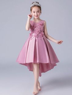 The gorgeous {{$goods.title}} will stun every girl. The {{$goods.attr.material}} dress will add extra elegance to your wholesale look. Pink Sleeveless Princess Dress With Floral Applique, Kids Pageant Dresses, Kids Pageant, Girls Dresses Online, Dress Children, Trendy Wedding Dresses, Prom Dresses For Teens, Pageant Dresses