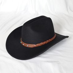 Elevate your outdoor style with our Men's Vintage Western Cowboy Hat. This hat combines resilience with aesthetic appeal, making it an excellent choice for those who enjoy the outdoors and have an eye for style. Discover the features that set it apart: FEATURES: Sun Shade: The hat's design, featuring a pinch front crown and wide brim, offers ample shade, making it ideal for outdoor activities. Classic Style: The hat's distressed look brings a classic charm to any ensemble, enhancing your appeara Best Cowboy Hats, Cowboy Hat Styles, Costume Africain, Womens Visor, Mens Fedora, Womens Fedora, Chapeau Cowboy, Mens Bucket Hats, Western Cowboy Hats