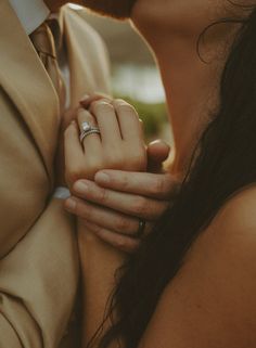 Timeless Wedding Photos | Hawaii Elopement | Candid Wedding Photos by Valory Evalyn | Unique Wedding Rings Engagement | Wedding Photography | There's no better way to get romantic wedding photos than a casual beach wedding with the beautiful backdrop of Oahu! Simple beach wedding ideas including picking adventurous locations make all the difference! Check out more of this wedding photoshoot for the best wedding photo inspiration and more wedding photo poses for bride and groom! Wedding Ring Poses Photo Ideas, Wedding Invite Poses, Wedding Photoshoot Rings, Hug From Behind Wedding Photo, Elopement Wedding Poses, Simple Engagement Poses, Elopement Ideas Photos, Whimsical Wedding Photoshoot, Wedding Photography Elopement