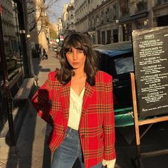 Red Plaid Outfits For Women, Checked Blazer Outfit, Blazer Outfits Street Style, Red Plaid Outfit, Plaid Coat Outfit, Red Jacket Outfit, Plaid Jacket Outfit, Red Blazer Outfit, Red Plaid Blazer