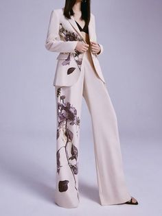 Unique Suits Women, Womens Floral Suit, Summer Tailoring, Cream Hydrangea, Floral Suit, Floral Trousers, Graduation Year, Summer Events, Urban Wear