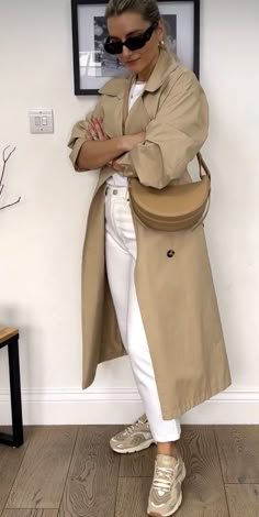 Mango Trench Coat Outfit, Spring Jackets For Women 2024, Smart Casual Women Work, Trench Coat Street Style, Fall Coat Outfit, European Travel Outfit