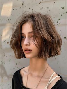 Haircuts To Try, Choppy Layers, Different Hair Colors, Hair Appointment, Colored Highlights, Natural Shades