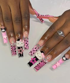 Black And Pink Hello Kitty Nails, Y2k Hello Kitty Nails, Acrylic Nails Short Square, Nails Gyaru, Acrylic Nails Ideas, Nail Aesthetic, Nails Short Square, Spring Acrylic Nails