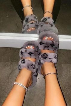 Grey Faux Fur Fluffy Printed Double Strap Flat Slipper - MomyMall Queen Energy, Fluffy Shoes, Shoes Slides, Faux Fur Slides, Luxury Designer Shoes, Fluffy Slippers, Cute Slippers, Platform Flats, Faux Fur Slippers