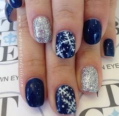 Blue Glitter Winter Nails, Winter Wonderland Nails Blue, Blue Winter Nails Snowflakes, Blue And Silver Snowflake Nails, Blue Glitter Snowflake Nails, American Flag Wallpaper Iphone, Christmas Nails Designs, Blue Glitter Nails, Christmas Gel