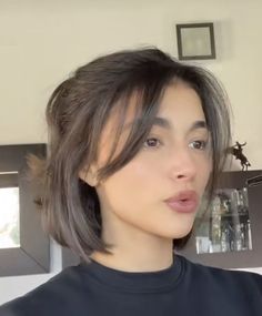 Short Hair Inspo, Short Hair With Bangs, Short Hair Haircuts, Hair Inspo Color