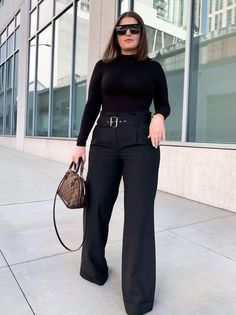 12 Simple Winter Outfits for Work » Lady Decluttered Wide Leg Pants Outfit Work, All Black Outfit For Work, Black Work Outfit, Wide Leg Trousers Outfit, Julia Marie, Chic Workwear, Pants Outfit Work, High Waist Wide Leg Trousers, Chic Work Outfit