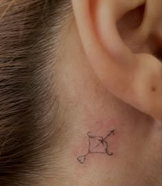 Dainty Tattoos For Women, Archer Tattoo, Small Neck Tattoos, Paris Tattoo, Funky Tattoos, Classy Tattoos, Discreet Tattoos, Dainty Tattoos