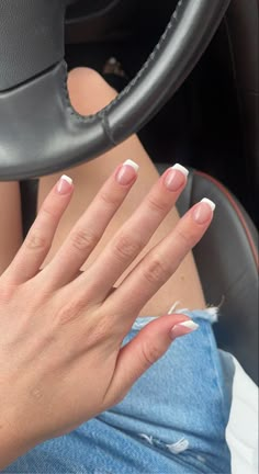 White French Tip Acrylic Nails Square, Short Simple White Nails, Cute Nails Acrylic Short French Tip, White Short French Tips, French Tip Coffin Short, French Tip Nails On Natural Nails, French Tip Acrylic Nails Short Square, French Tip Nails White Short, French Nails Natural Nail