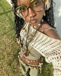 Bohemian Female Outfit, African American Traditional Clothing, Earthgirl Aesthetics, Black Earthy Outfits, Boho Earthy Black Women, Black Woman Alternative, Earthy Aesthetic Clothes, Boho Style Outfits Black Women, Earth Black Women