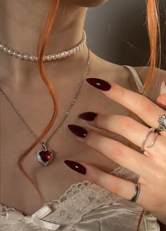 Nails And Rings, Dark Red Nails, Red Nail, Jelly Nails, Beach Nails, Classy Nails, Nail Trends, Red Nails, Simple Nails