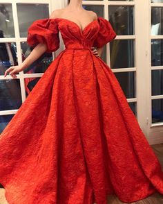 Details  - Scarlet color - Design Taft fabric  - Ball-gown style - Party dress Evening dress Weeding dress A Line Prom Dress, A Line Prom Dresses, فستان سهرة, Beauty Dress, Satin Prom Dress, Dresses Elegant, Flower Applique, Red Prom Dress, Fancy Dresses