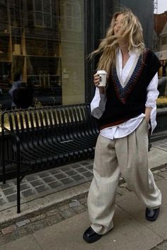 Suzanne Lenglen, Rok Midi, Sandal Tali, Beauty Inspo, Minimal Chic, Autumn Style, Vest Outfits