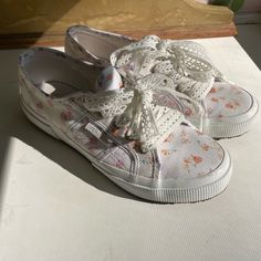 Barely Worn!!! Like New. Low Top Sneakers, Low Top, Top Sneakers, Pink White, Like New, Size 7, Women Shoes, Sneakers, Pink