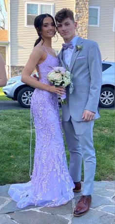 Prom Dresses 2023 Lavender, Purple Mermaid Prom Dresses, Light Purple Prom Dress Long Lavender, 2023 Prom Dresses Purple, Prom Dresses 2023 Ideas Purple, Lilac Hoco Couple, Matching Prom Couples Purple, Lavender Prom Dress Aesthetic, Purple Hoco Couple Outfits