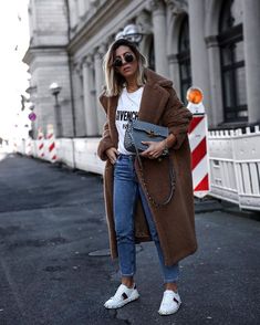 Adulting Outfits, Teddy Coat Outfit, Style Inspiration Winter, Teddy Coat, Street Style Winter, Coat Outfits, Mode Inspiration, Coat Fashion