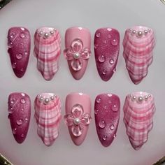 10Pcs Handmade Manicure Medium Almond Fake Nails Summer New 3D Shell Limited Press On Nails Design with Adhesive Nail File Set Almond Seashell Nails, Seashell Nails Acrylic, Pink Seashell Nails, Nails With Shells, 3 D Nails Designs, Wacky Nails, Pink Beach Nails, Desain Salon Kuku, Seashell Nail Art