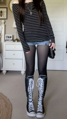 Vamp Clothes Aesthetic, Goth And Grunge Outfits, Black And White Tights Outfit, Oversized Sweater Tights Outfit, Lustcore Outfits, 2015 Grunge Outfits, Panchiko Concert Outfit, Simple Dress Outfit Ideas, Simple Outfits With Shorts