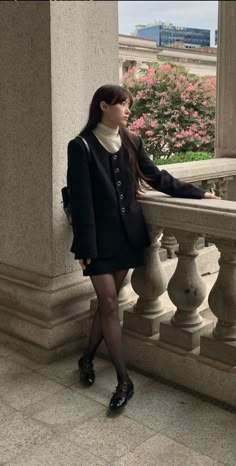 Black Dress Boots Outfit, Outfits For Warm Weather, The Upper East Side, Outfits For School, Preppy Summer Outfits, Aesthetic Outfit Ideas