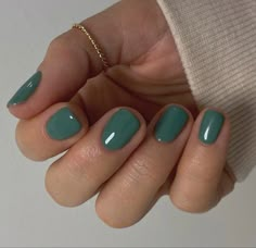 December Nails, Green Nail Polish, Green Nail, Nails 2021, Metallic Nails, December 2024, Dipped Nails