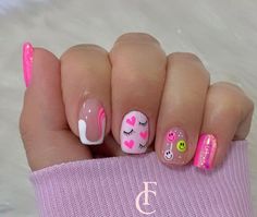 Kids Nail Art Designs, Girls Nail Designs, Kids Nail Designs, Cute Pink Nails, Simple Gel Nails, Summery Nails, Nails For Kids, Bling Acrylic Nails, Pretty Nail Art