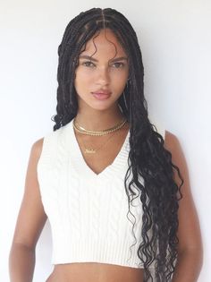 Beautiful Juliana Nalú Women's Undercut, Wavy Hair With Braid, Tan Skin Blonde Hair, Black Hair Extensions, Women's Hairstyles, Undercut Hairstyles