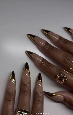 Gold Nail, Classy Acrylic Nails, Almond Nails Designs, Almond Acrylic Nails, Unique Acrylic Nails, Nail Swag, Nails Almond, Minimalist Nails, Fire Nails