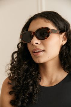 Add a fun retro touch to your summer looks with these oval tortoiseshell sunglasses.Plastic oval tortoiseshell sunglasses100% UV protectionIncludes a Womance storage pouchCare: Wipe with a soft cloth as needed
Dimensions: Height 48 mm / Width 145 mm / Depth 155 mm Retro Brown Oval Sunglasses, Retro Oval Brown Sunglasses, Tortoiseshell Sunglasses, Tortoise Shell Sunglasses, Storage Pouch, Classic Outfits, Women's Sunglasses, Tortoise Shell, Summer Looks