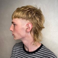 Haircuts For Blondes, Blonde Wolf Cut, Blonde Mullet, Wolf Haircuts, Wolf Cuts, Edgy Haircuts, Curly Mullet, Blonde Curls