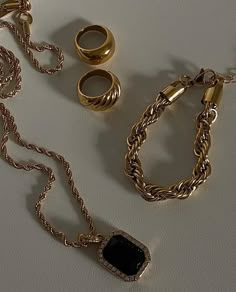 Mode Inspo, Girly Jewelry, Jewelry Inspo, Gold Jewelry Fashion, Pretty Jewellery, Piercing Jewelry, Cute Jewelry, Luxury Jewelry