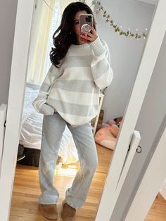 Striped Knitted Sweaters Outfit, Outfits With Light Blue Jeans Winter, Winter Fits With Uggs, Jeans And Sweaters Outfit, Fall Flared Jeans Outfit, Waffle Knit Sweater Outfit, Outfits With Ugg Disquette Slippers, What To Wear With A White Sweater, Outfit Ideas For School Flare Jeans