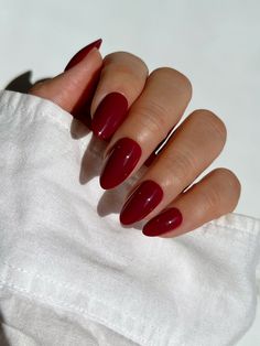 Indulge in this opulent must-have fall essential with our Merlot press on nails. The rich and luxurious merlot color, coupled with the sophistication of almond shape, will elevate any look. EACH SET INCLUDES:• 30 Reusable Gel Nails (15 sizes per hand)• Non-Damaging Glue• 30 Piece Adhesive Tabs• Cuticle stick• Dual-sided nail file• Alcohol Prep Pad more in the telegram Burgundy Fall Nails Almond, Clear Burgundy Nails, Gel Nails November 2024, Regular Almond Nails, Short Fall Almond Acrylic Nails, Merlot Nails Acrylic, Burgundy Matte Nails With Glossy Tips, Simple Nail Polish Colors, Matte Deep Purple Nails