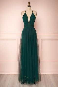 Green Long Prom Dress, Beautiful Maxi Dresses, Mesh Maxi Dress, Boutique 1861, Prom Dress Inspiration, Cute Prom Dresses, Pretty Prom Dresses, Green Prom Dress, Pink Wall