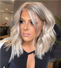 Ice Blonde Hair, Medium Hairstyle, Silver Blonde Hair, Icy Blonde Hair, Colourful Hair, Gorgeous Hairstyles, Dyed Blonde Hair, Gorgeous Hair Color, Boring Hair