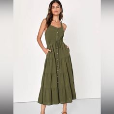 I’m Selling This Super Cute Lulus’s Never Worn New With Tags Dress. It Just Doesn’t Fit My Body Well. Olive Green Midi Dress, Green Summer Dresses, Sophisticated Dress, Adhesive Bra, Wrap Midi Dress, Tiered Midi Dress, Button Front Dress, Pretty Clothes, Cotton Midi Dress