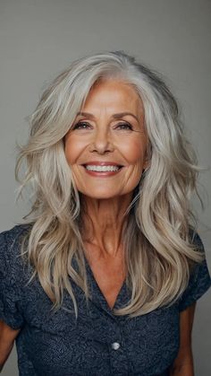 15 Layered Haircuts for Women Over 50: Because Fun Never Ages - Fads Long Hair Over 60 Aging Gracefully, The Perfect Haircut, Fabulous 50s, Fall Blonde Hair, Layered Haircuts For Women, Haircuts For Women Over 50, Blonde Layers, Fall Blonde, Haircuts For Women