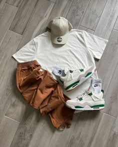 Jordan 4 Sb Pine Green Outfit, Jordan 4 Pine Green Outfit, Jordan Retro 4 Outfits, Outfits With Air Jordans, Pine Green Outfit, Jordan 4 Outfit Men, Jordan 4s Outfit, How To Style Jordans, Jordan 4 Outfits