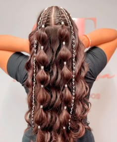 Voluminous curls Stylish curly hairstyle ideas for girls Concert Hairstyles, Glamorous Hair, Pigtail Hairstyles, Effortless Hairstyles