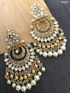 Capsule Wardrobe Jewelry, Bridal Jewelry Sets Brides, Diy Earrings Easy, Indian Wedding Jewelry Sets, Bridal Necklace Designs, Fancy Jewellery Designs, Indian Jewellery Design Earrings