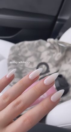 Milky White Polish, Minimalist Nail Design, Detachable Fashion, Press On Nail Art, Trendy Almond Nails, Nails Minimalist