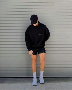 Mens Sporty Casual Outfits, Hoodie With Shorts Outfits Men, Sweat Short Outfits Men, Home Outfit Men, Athletic Outfits Men, Black Grey Outfit, Athleisure Outfits Men, Rok Outfit