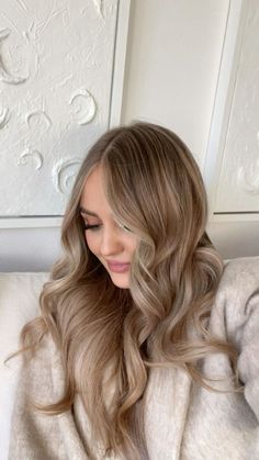 Dark Blonde Hair Low Maintenance, Suede Blonde Hair, Beige Dark Blonde Hair, Soft Beige Blonde Hair, Hairstyle Fall 2024, Dark Suede Blonde, Gold Beige Hair, Dark Toner For Blonde Hair, Dirty Blonde Hair Ashy