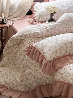 Blush Pink Bedding: The Subtle Trend Taking Over Bedrooms | Room Decor Tips | Ever Lasting Blog Gauze Bedding, Cottagecore Bedroom, Pink Comforter, College Room, Double Gauze Fabric, Stylish Beds