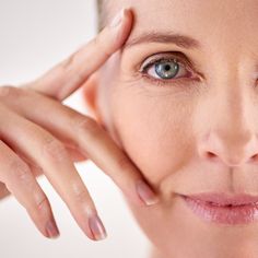 Some encouraging information on wrinkle and skin products and care Make Up Mata, Laser Skin Resurfacing, Laser Resurfacing, Lifting Facial, Anti Aging Creme, Wrinkle Serum, Facial Rejuvenation, Skin Resurfacing