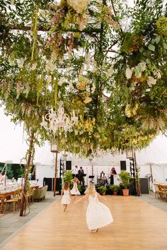 Stop Obsessing, Colin Cowie, Wedding Chandelier, Wedding Mandap, Traditional Chandelier, Peach Wedding