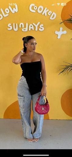 Black Woman Night Out Outfit, Stylish Ladies Outfits, Outside Concert Outfit Spring, Low Jeans Outfit Aesthetic, Lunch Outfit Black Women, Street Casual Outfits For Women, Backyard Party Outfit Spring, Overalls Black Women, R&b Party Outfit