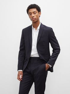 The modern suit blazer. Tailored for a polished, slim fit in a seasonless wool. Wear alone for any occasion or paired with its matching trouser for a full suit. Full Black Suit, Black Tie Men, Mens Formal Outfits, Black Blazer Men, Black Suit Dress, Casual Wedding Attire, Black Suit Men, Modern Suits, Slim Suit